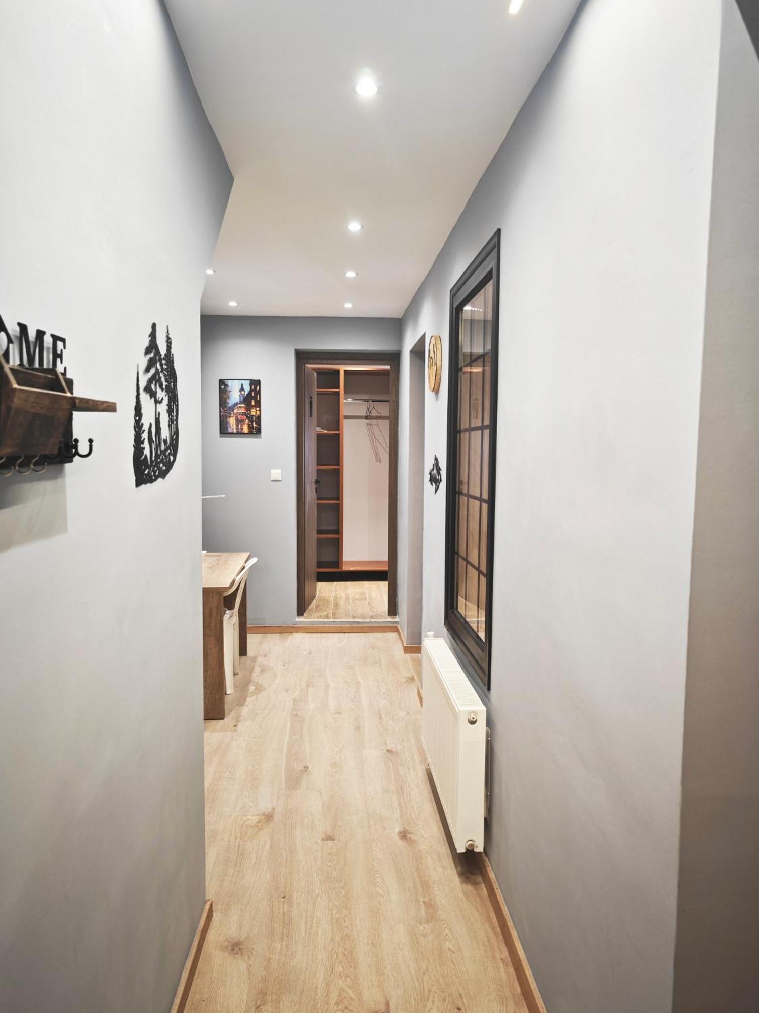 The Skeptic Home Thessaloníki Luaran gambar