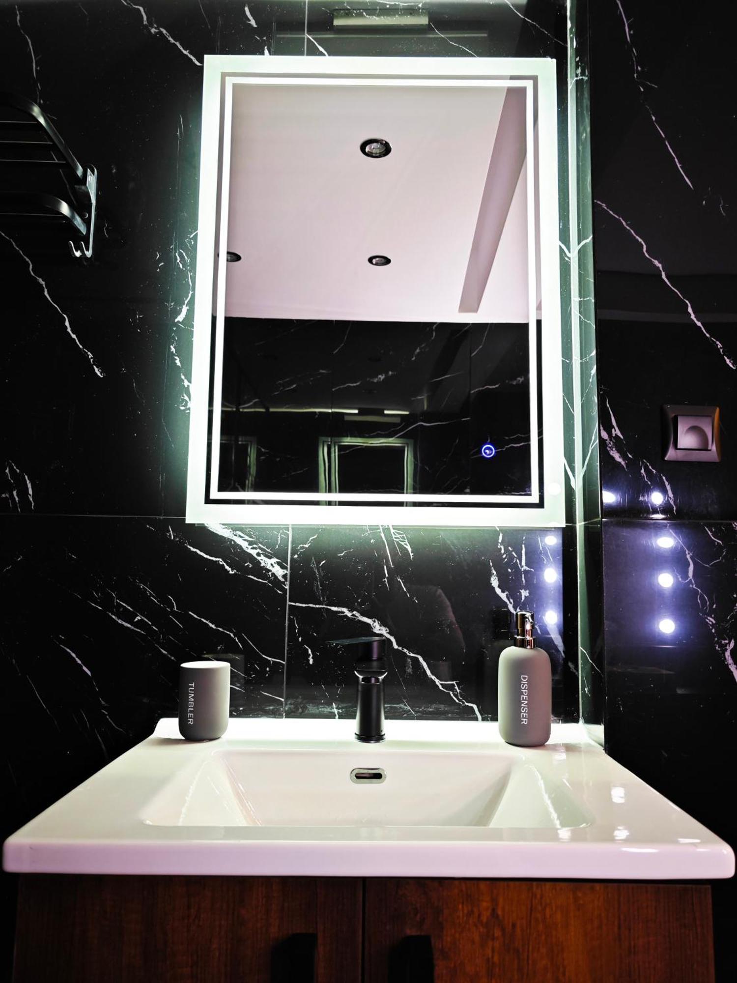 The Skeptic Home Thessaloníki Luaran gambar